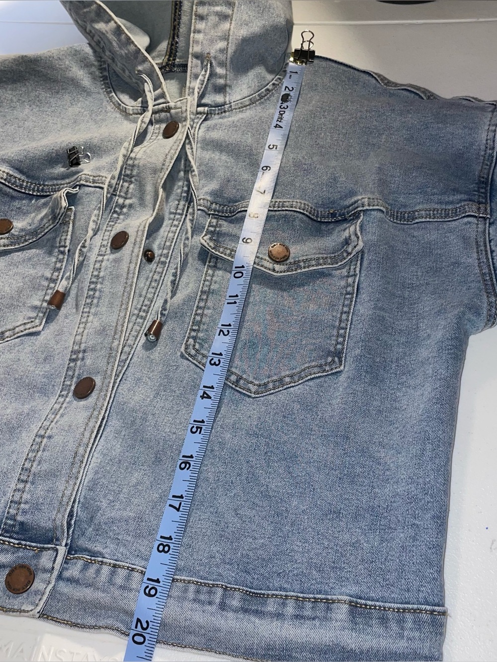 OAT New York Women’s S Hooded Cropped Denim Jacket Light Wash Boxy Relaxed Fit - Picture 12 of 13